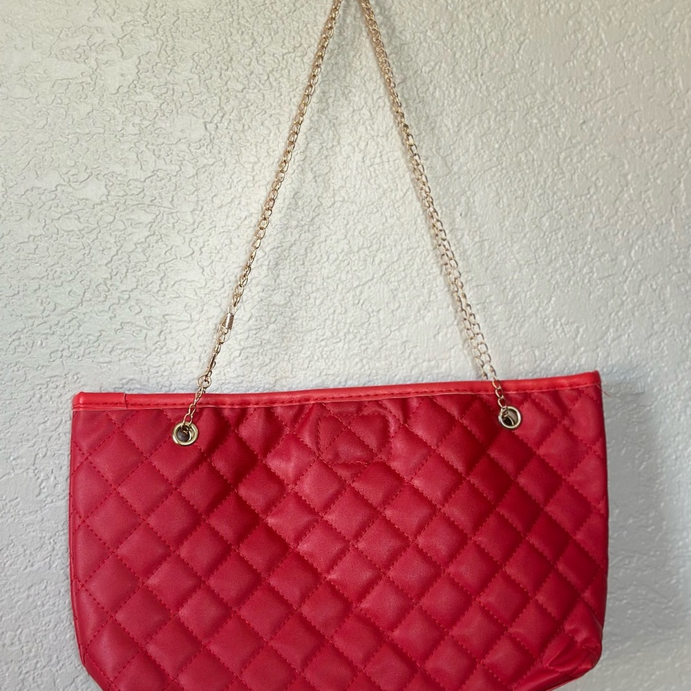 Elegant Quilted Shoulder Crossbody Bag NWT - Picture 4 of 11
